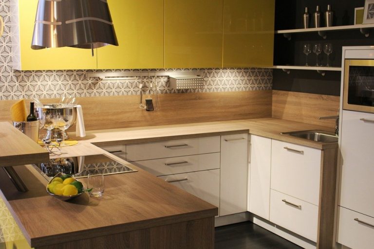 Jak vybrat materiál pro kuchyňskou pracovní desku?